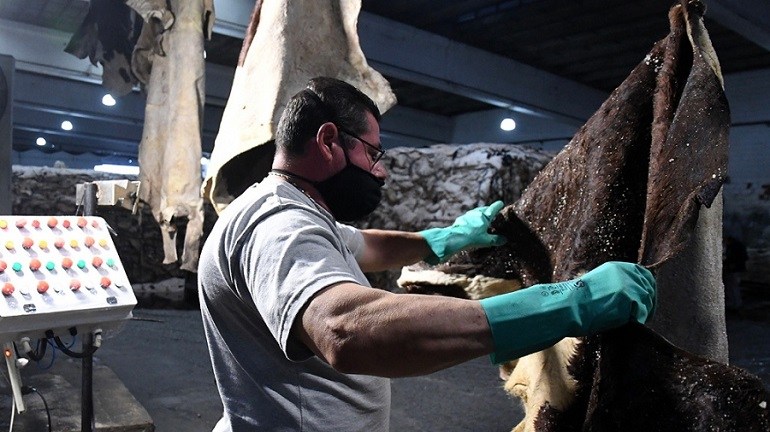 La industria continúa su recuperación y el empleo del sector superó el nivel previo a la pandemia