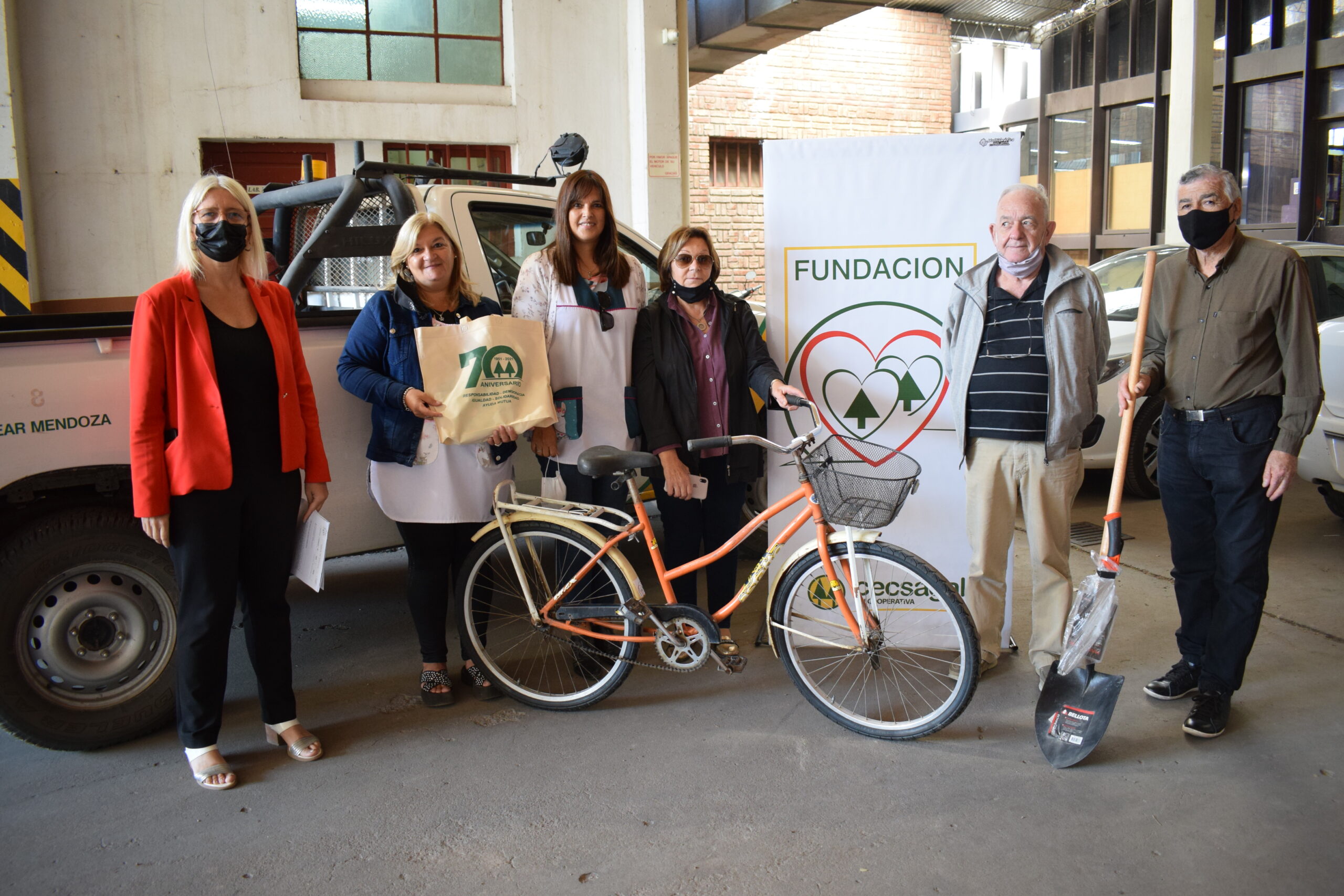 Fundación Cecsagal donó herramientas y una bicicleta a la Escuela Alas Argentinas