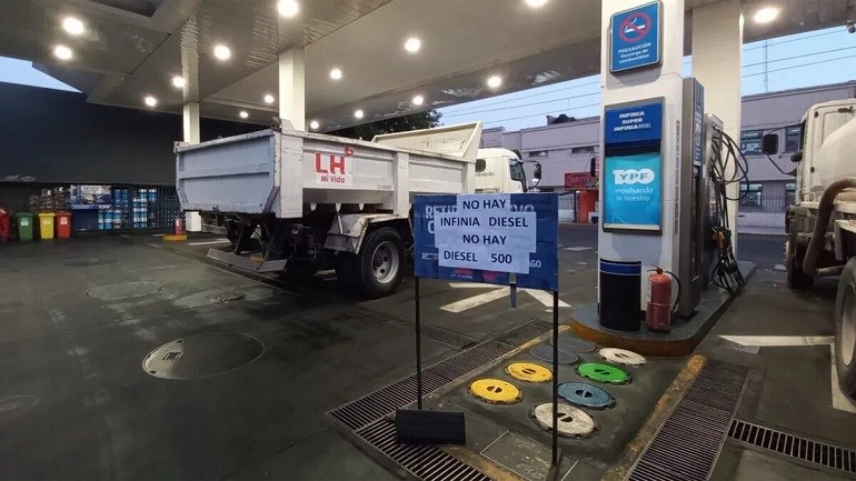 Falta gasoil en Mendoza por las cosechas, la suba del precio internacional y la guerra en Ucrania