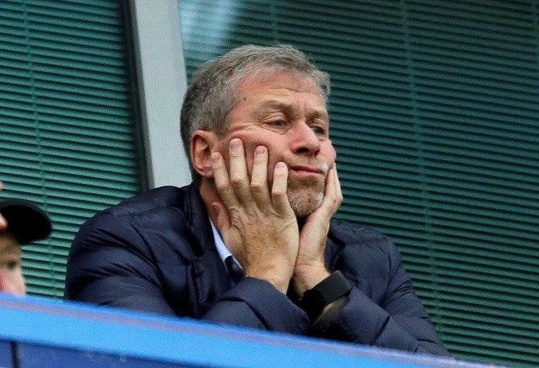 Afirman que envenenaron a Abramovich en reuniones por la paz en Kiev