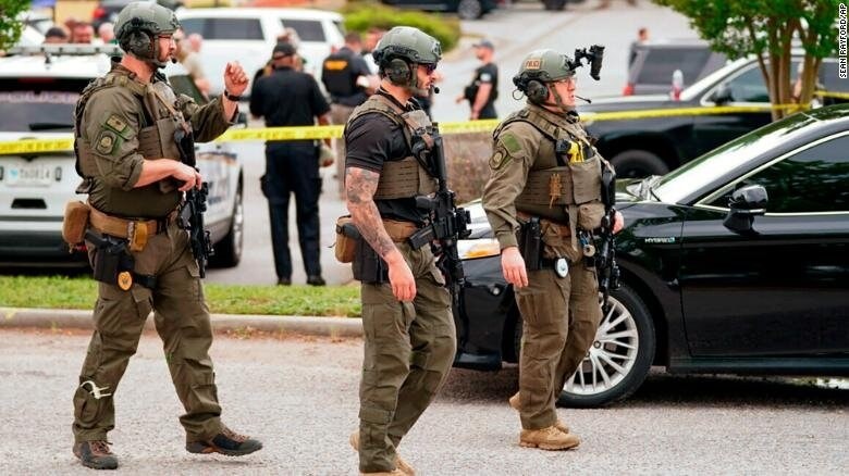 Tiroteo en centro comercial de Carolina del Sur: al menos 12 heridos y tres personas detenidas