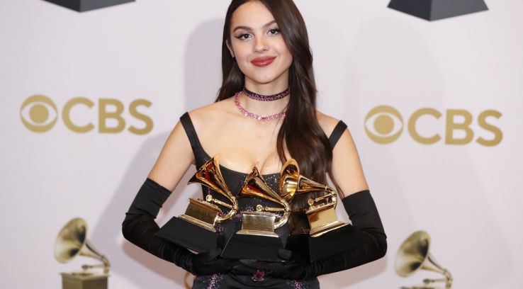 Grammy 2022: estos son los ganadores de los premios de la música en los que destacaron Silk Sonic, Jon Batiste y Olivia Rodrigo
