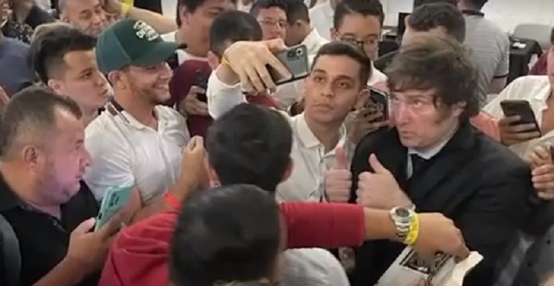 Javier Milei cerró su gira por Colombia con críticas a Mauricio Macri y al kirchnerismo