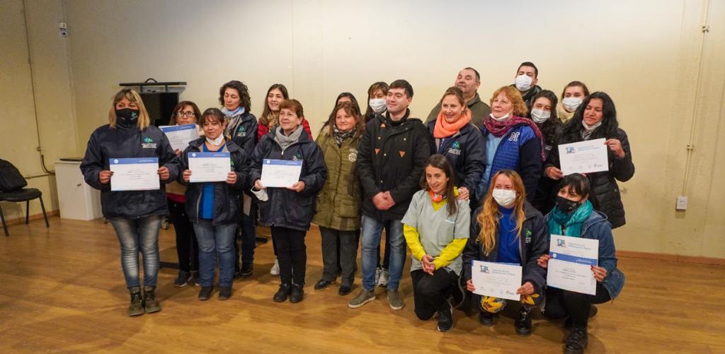 Agentes sanitarios recibieron su certificado del curso de Alfabetización Digital