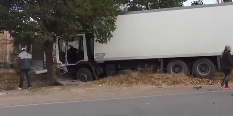 Fuerte accidente en calle G