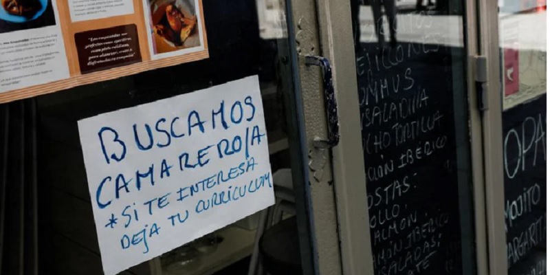 España flexibilizó los requisitos para los trabajadores extranjeros