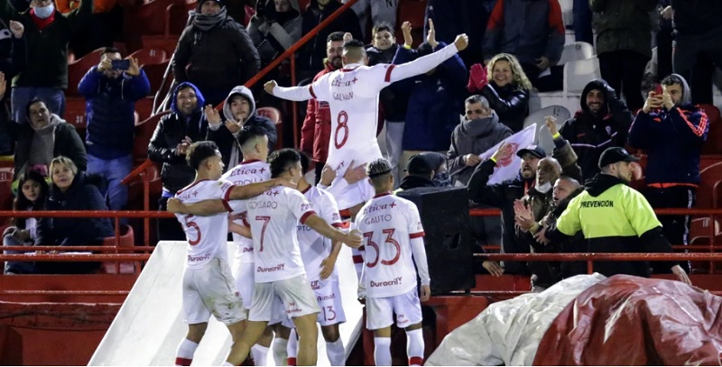 Huracán le dio otro golpe a un flojo River