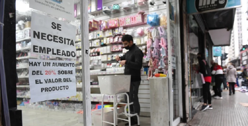 La crisis económica llegó a la calle: proveedores que no venden y aumentos preventivos