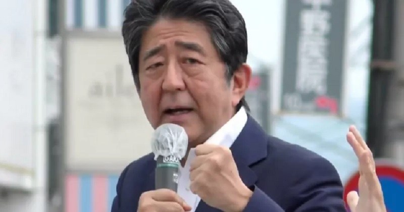 Asesinan al ex primer ministro de Japón cuando daba un discurso
