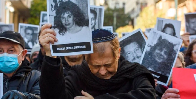 A 28 años del atentado a la AMIA, el reclamo de justicia por las víctimas: “¿Cómo se explica tanta impunidad?”