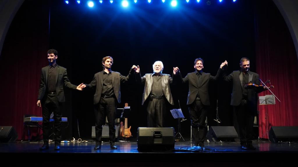 Raúl Lavié brindó un gran espectáculo en el Antonio Lafalla