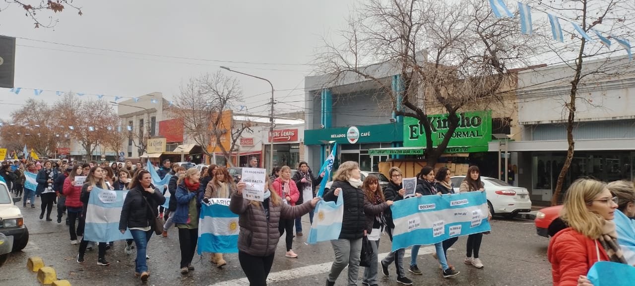 Según datos del SUTE, la adhesión al paro en Alvear fue del 94%