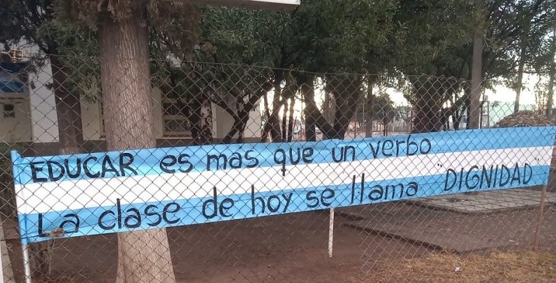 Primer día de paro docente: el SUTE dice que hay 75% de acatamiento y Sadop 63%