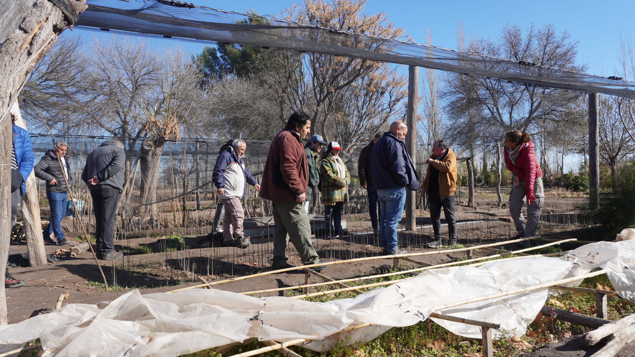 Alvear capacita a productores para recuperar las cortinas forestales