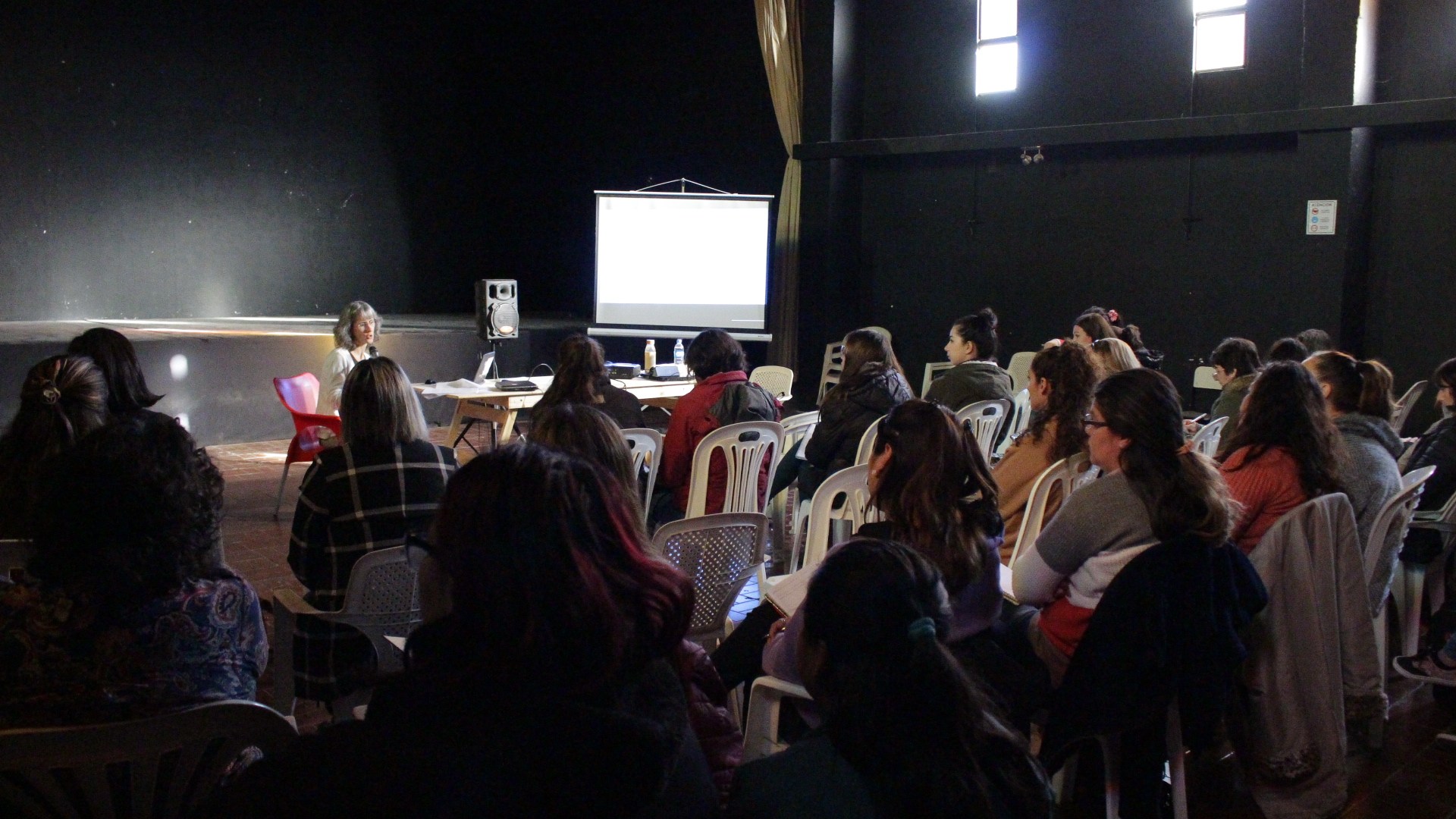 Se dictó una charla informativa de integración sensorial y alimentación