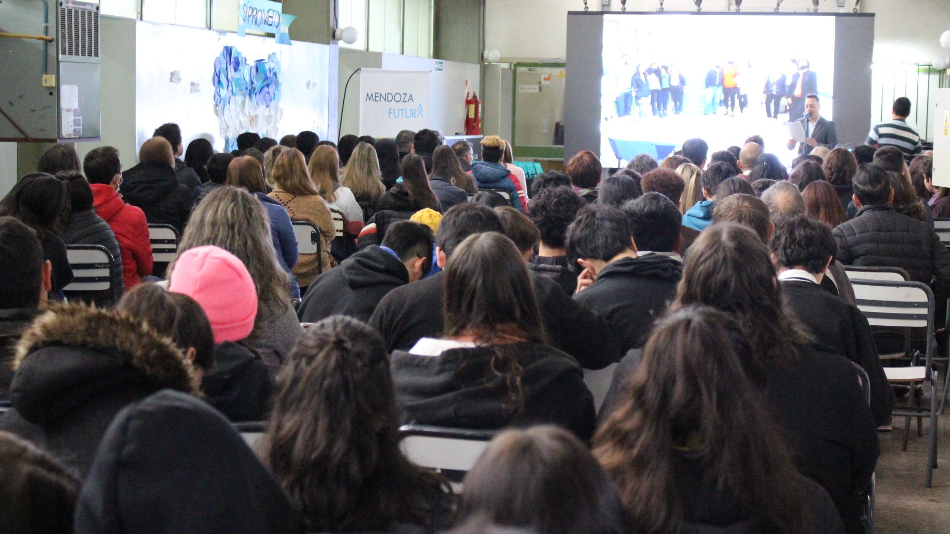 Alumnos expusieron sus proyectos del Programa Mendoza Futura