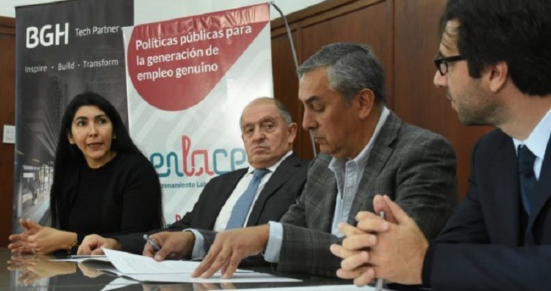 Convocan a jóvenes mendocinos para importante formación profesional en tecnología