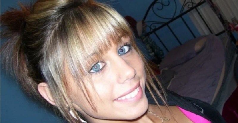 Mintió para viajar con sus amigos, pero desapareció: 13 años después una multa reveló el horror