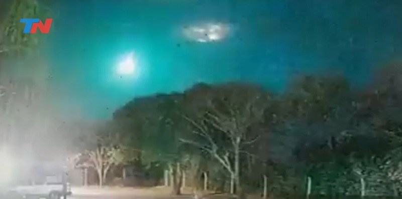 Un impactante bólido verde recorrió el cielo de Córdoba, Santiago del Estero y Santa Fe