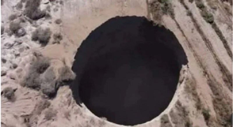 Chile: crece la preocupación por el gigantesco agujero en la tierra que aumentó de tamaño