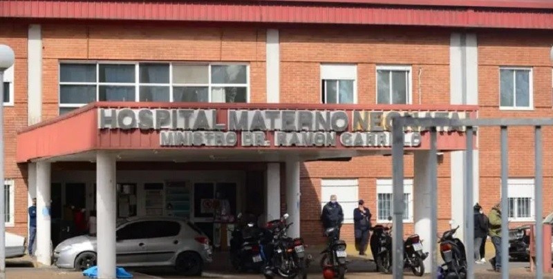 Detuvieron a una enfermera y la acusan de “homicidio” por las muertes de bebés