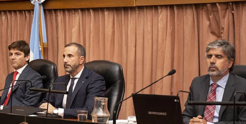 Refuerzan la seguridad de los jueces y fiscales del juicio contra Cristina Kirchner