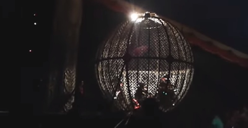 Video: el tremendo choque que dejó un fracturado en el Globo de la Muerte