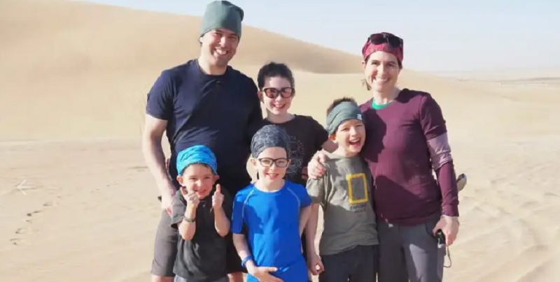 Una familia canadiense da la vuelta al mundo antes de que sus hijos pierdan la visión