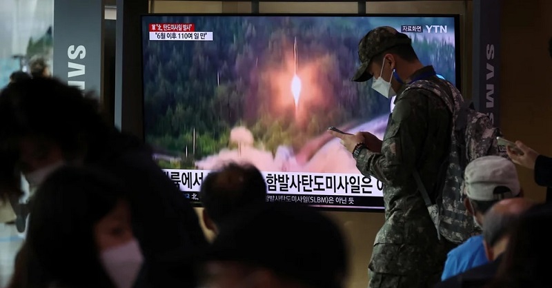 Corea del Norte lanzó otro misil balístico: Japón le pidió a la población que evacúe y busque refugio