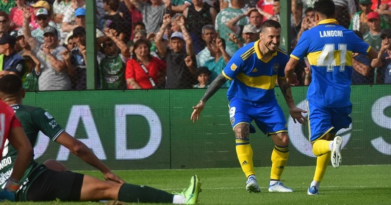 Boca le ganó a Sarmiento y se acerca al título