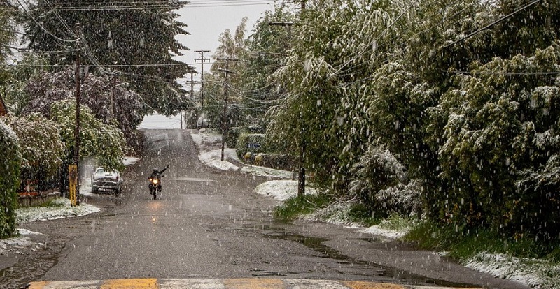 Nieve en Bariloche y temperaturas por debajo de los dos grados