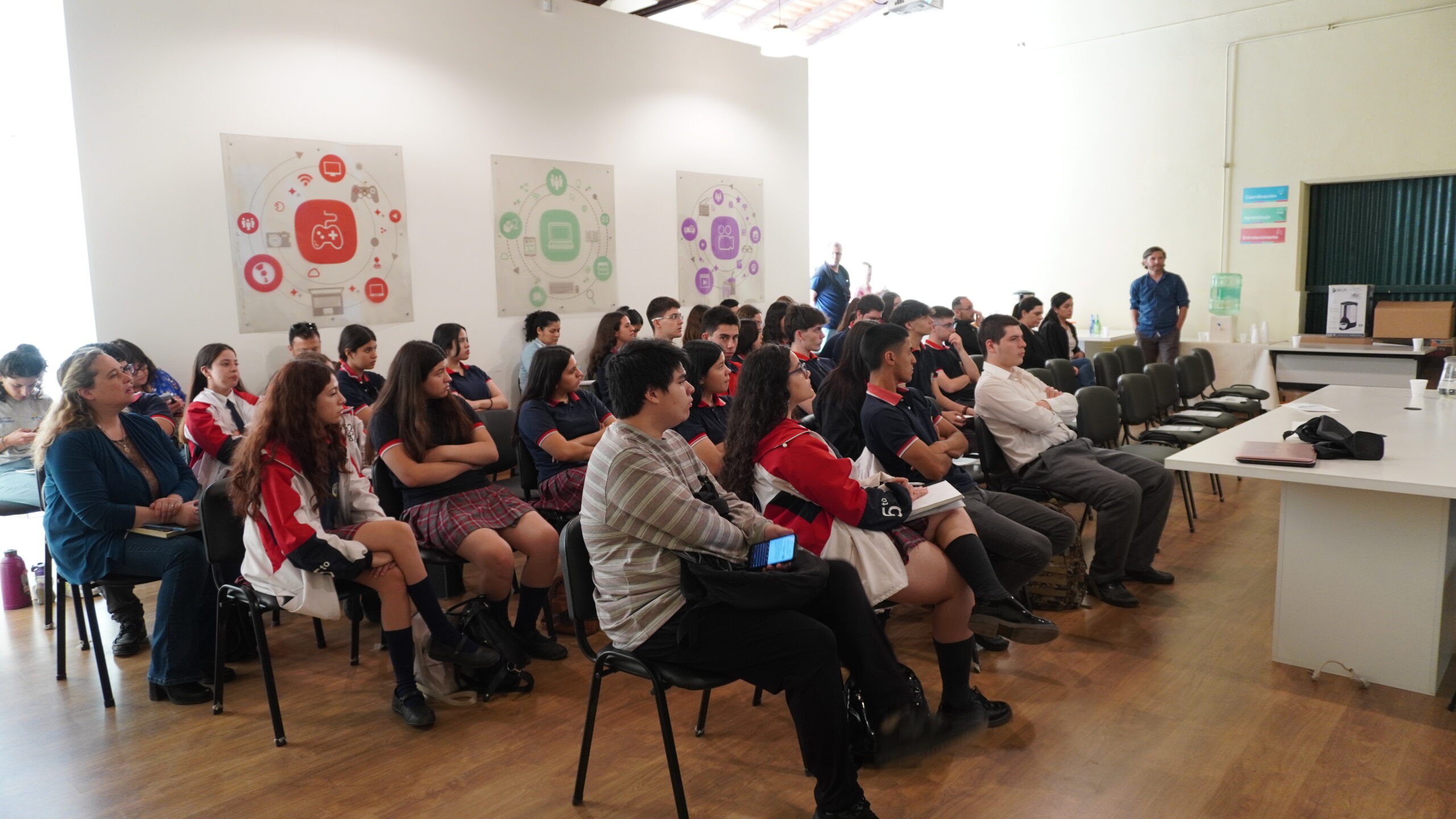 Primer encuentro de capacitación sobre Emprendimientos y Cooperativas en Alvear