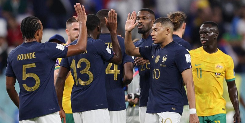 Francia aplastó a Australia en su debut en el Mundial