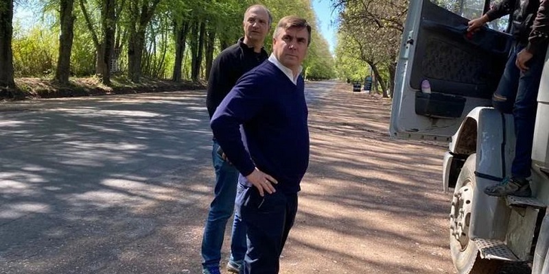 Concejal que cobra dos sueldos dice que hizo “un sacrificio” y se niega a dejar la banca