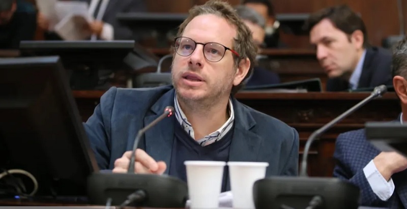 Deuda: el kirchnerismo rechazó el decreto de Suarez y adelantó que irá a la Justicia