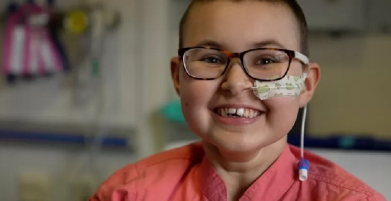 Una terapia revolucionaria logra remitir el cáncer incurable de una niña de 13 años