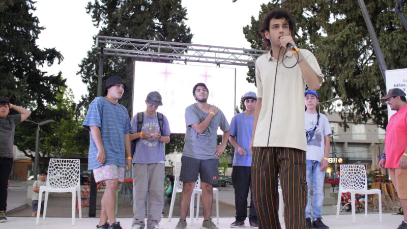 Batalla de Freestylers en Paseo Belgrano