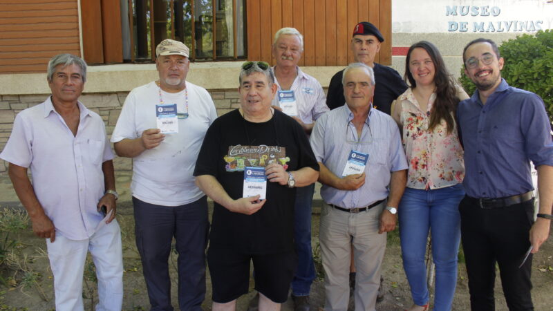 El municipio entregó obleas de estacionamiento liberado a los veteranos de Malvinas
