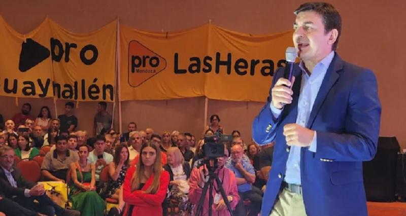 Omar De Marchi prepara su “operativo verano” para recorrer Mendoza como precandidato a gobernador