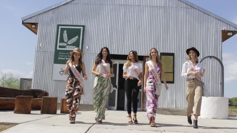 City tour de las candidatas al cetro departamental de la Vendimia