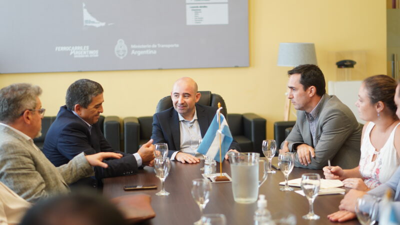 Avanza a paso firme el proyecto de reactivación del ferrocarril Sarmiento