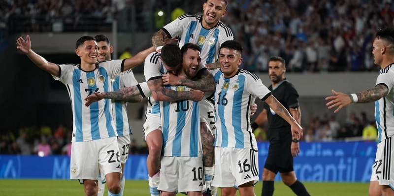 Argentina vs. Paraguay, por Eliminatorias: hora, por dónde ver en vivo y posibles formaciones