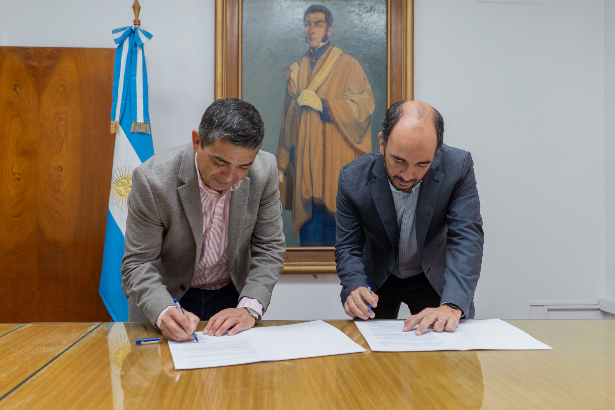 El intendente Walther Marcolini firmó un nuevo convenio con la DGE por el Fondo de Financiamiento Educativo