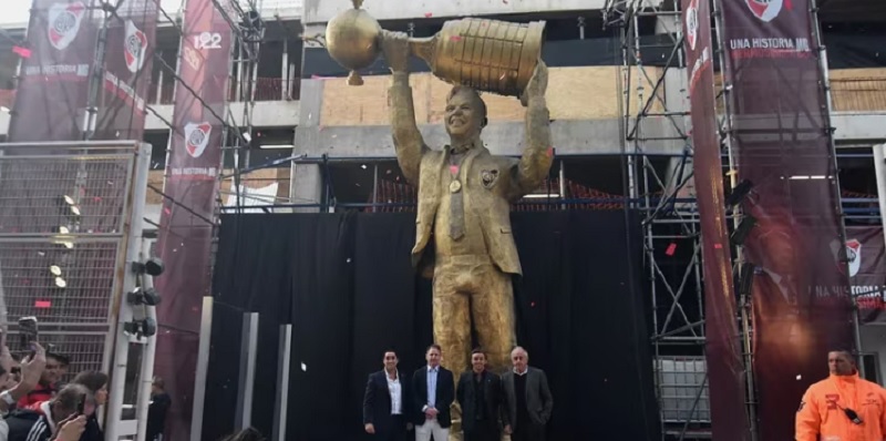River Plate inauguró la estatua de Marcelo Gallardo: “Soy un privilegiado”