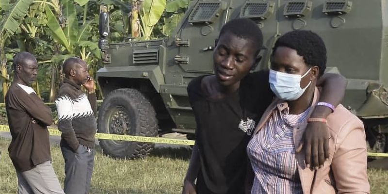 Decenas de alumnos mueren y otros son secuestrados en un ataque rebelde a una escuela en Uganda