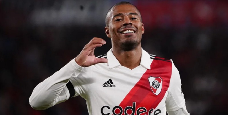 River completó con triunfo ante Defensa y estiró la diferencia