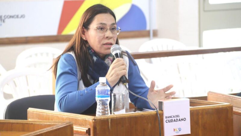 Docentes y alumnos de la escuela Luis Ponce reclamaron por seguridad vial