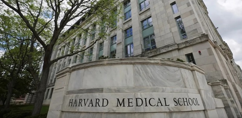 El director de la morgue de la Universidad de Harvard es acusado de robar y vender partes de cadáveres humanos