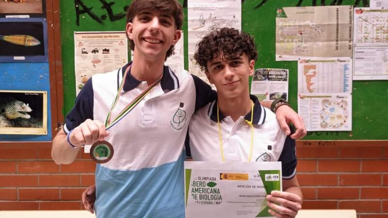 Alumnos lograron medalla de bronce en madrid
