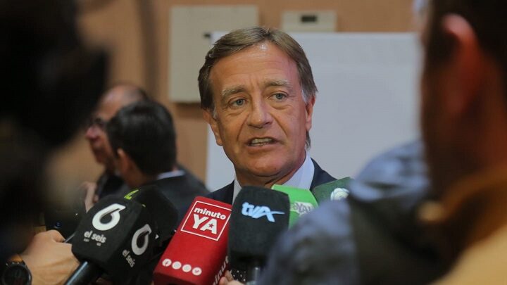 Rodolfo Suárez criticó el aumento en Senadores: “Es un divorcio entre la política y la sociedad”